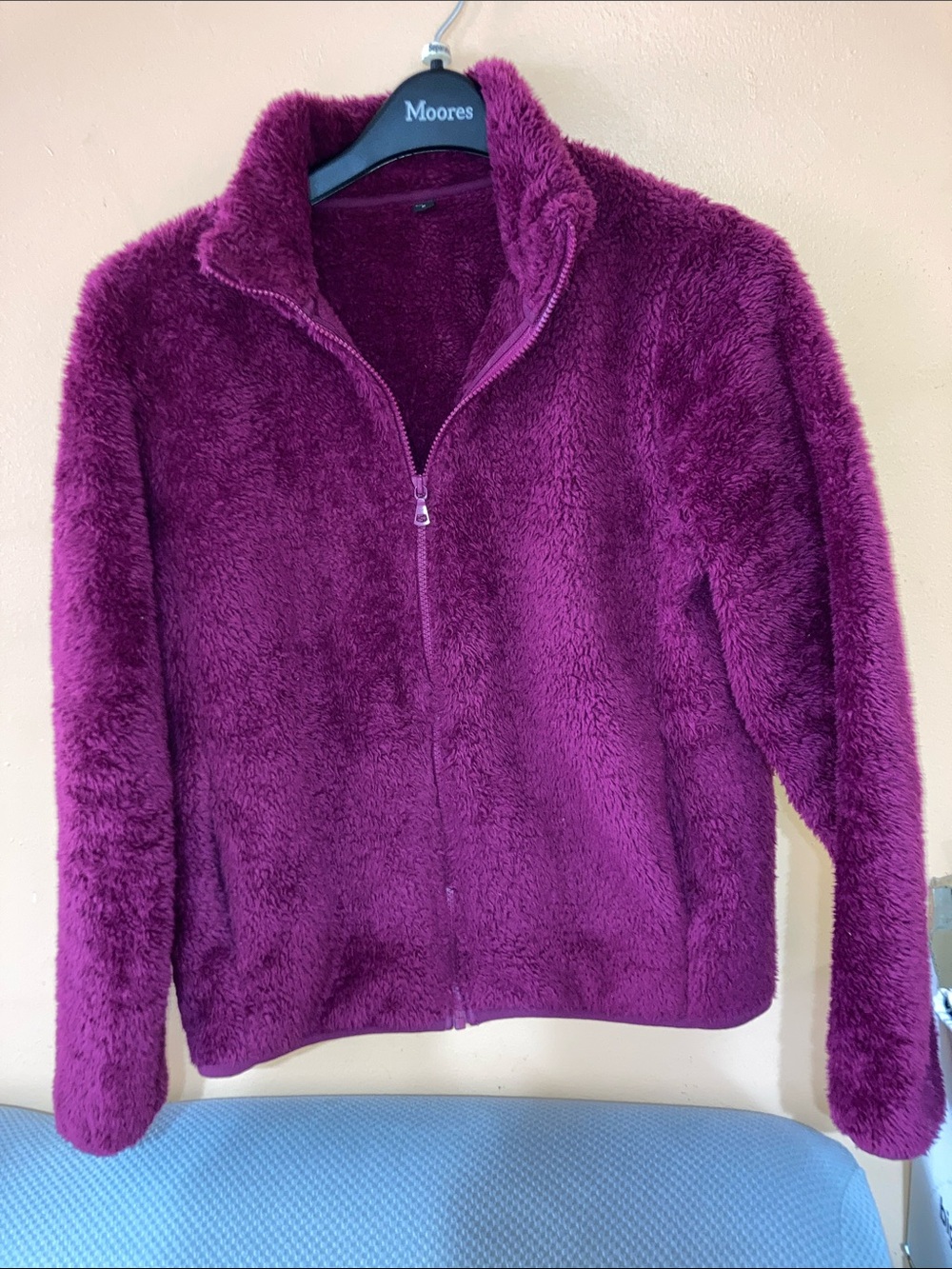 Uniqlo Women's Plush Teddy Jacket in Deep Berry Purple